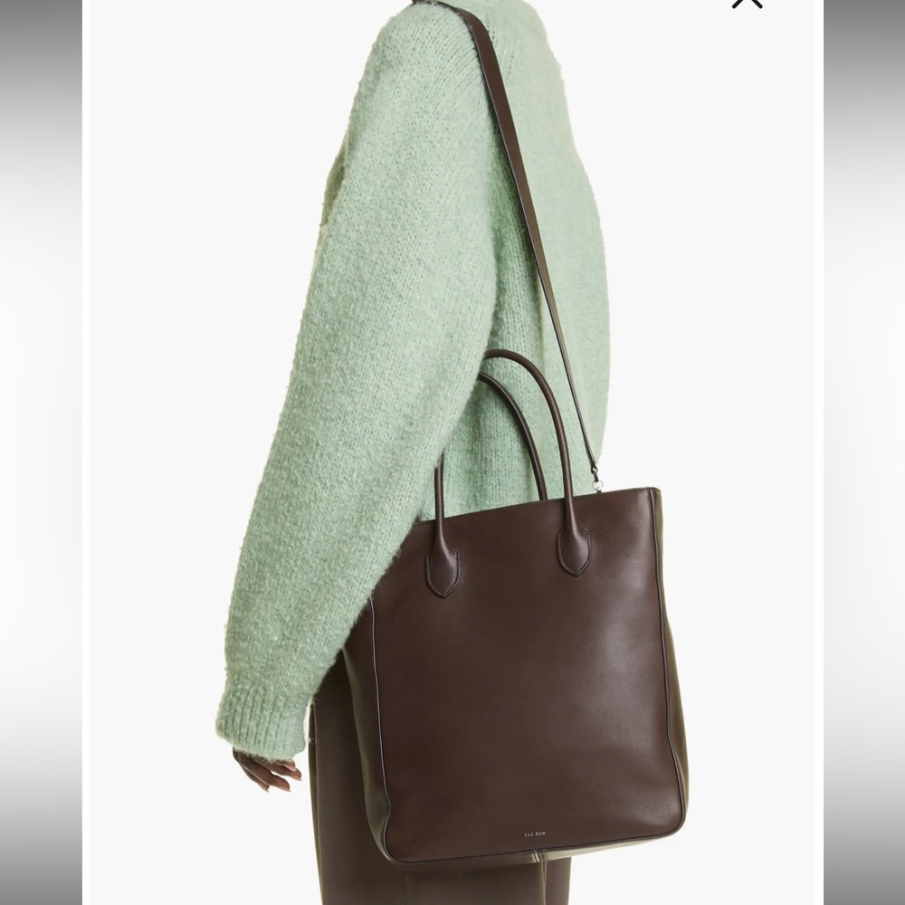 The Row Day Leather North/South Tote 100% AUTHENTIC RARE FIND 💖